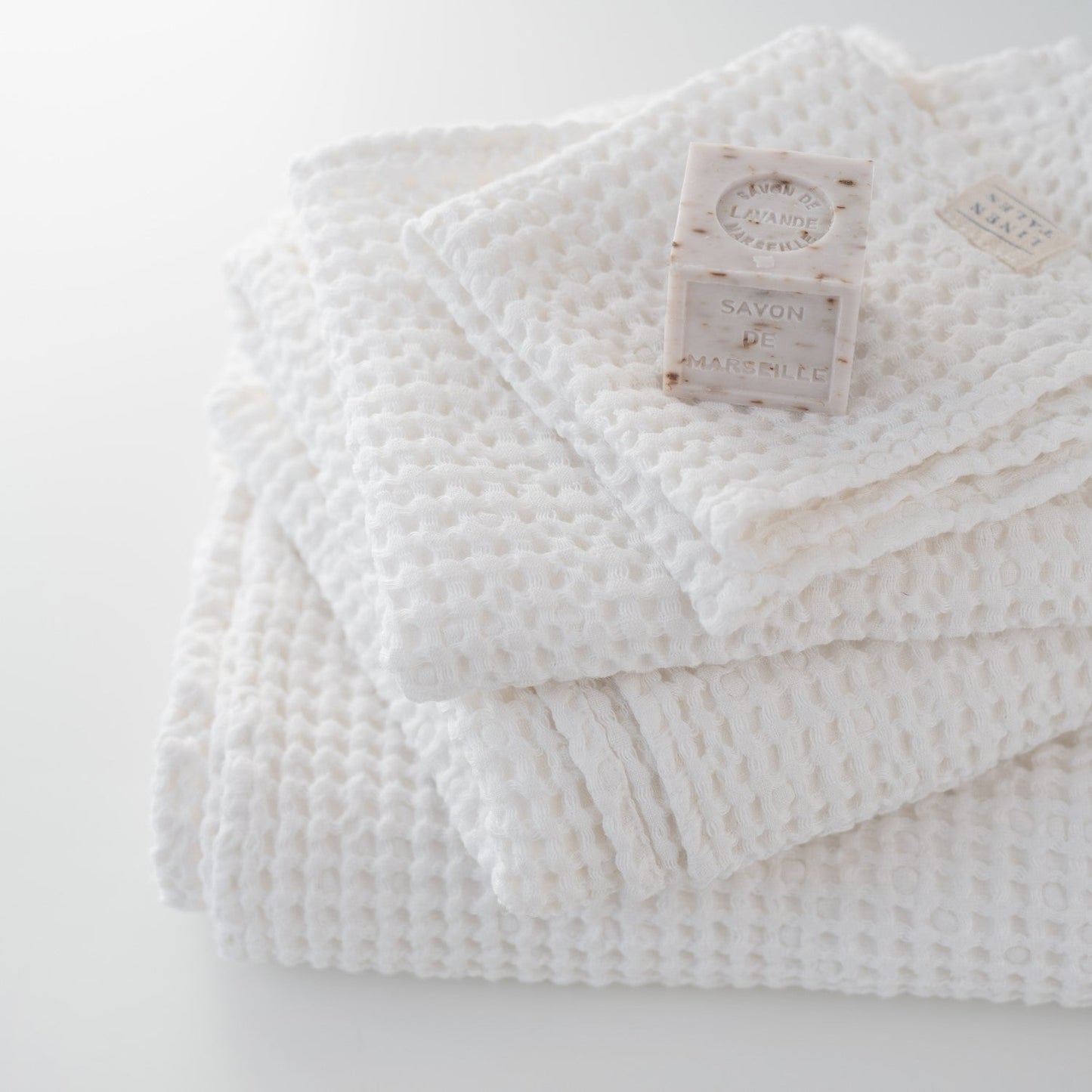 Honeycomb Linen and Cotton Waffle Towel Set (White)