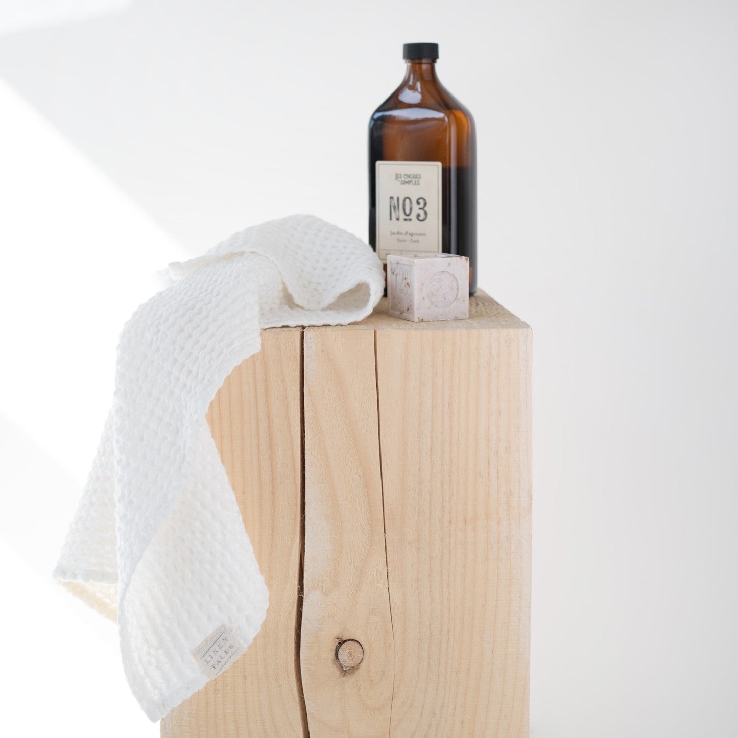 Honeycomb Linen and Cotton Waffle Towel Set (White)